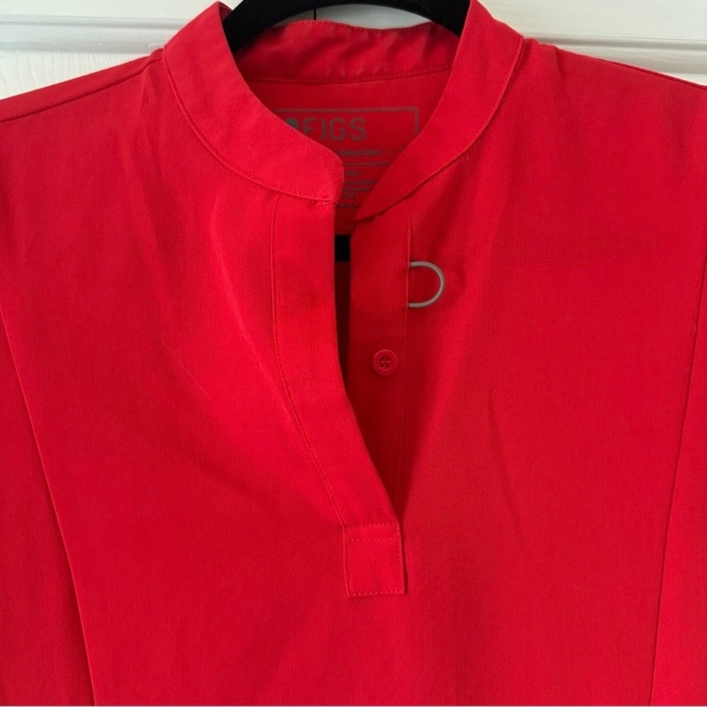 FIGS Insiza Slim Mandarin Collar Top Red‎ - Picture 4 of 5